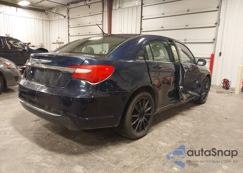 2013 Chrysler 200 Touring из США, поврежденный, VIN 1C3CCBBB2DN597633